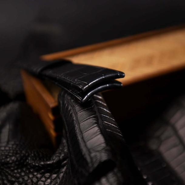 curved end black alligator folded edge lining alligator leather watch strap